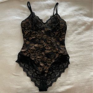Pinsy shapewear shaping lace bodysuit black XL - NWOT